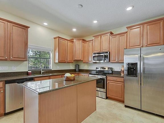 5th image of 2851 Atherton Dr