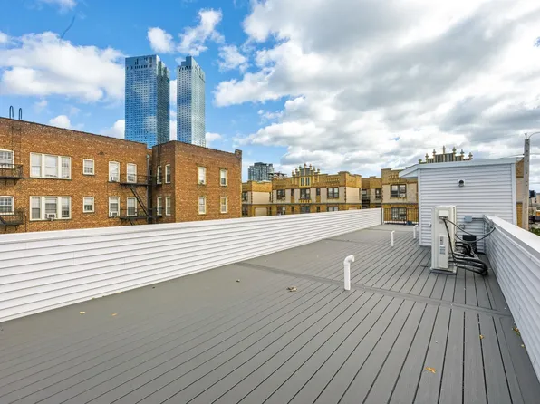 77 Van Reypen Street image 17 of 23