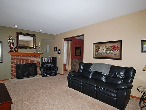 4th image of 3009 Blandford Ct