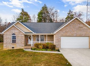 282 Walnut Ln, Corryton, TN 37721