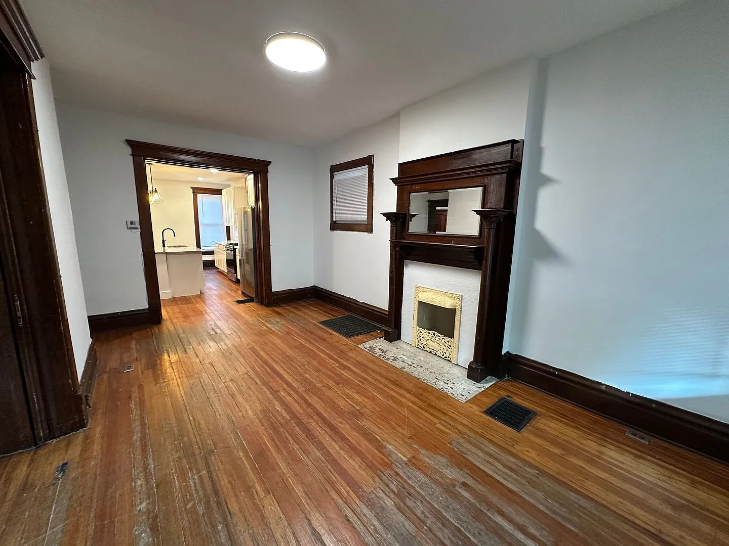 W 8th Ave 197 SCR — Photo 2