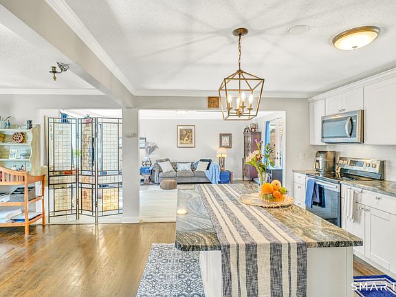 4th image of 140 Devonwood Drive