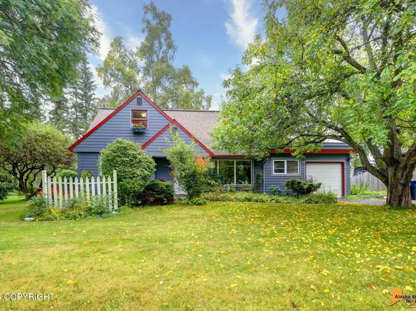 2207 Turnagain Pkwy, Anchorage, AK 99517