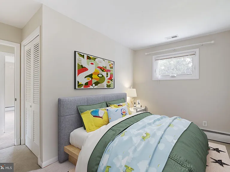 8005 Woodholme Cir — Photo 14