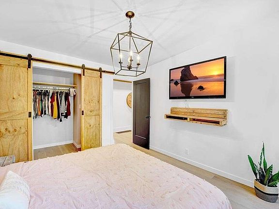 4th image of 44 Margaret St