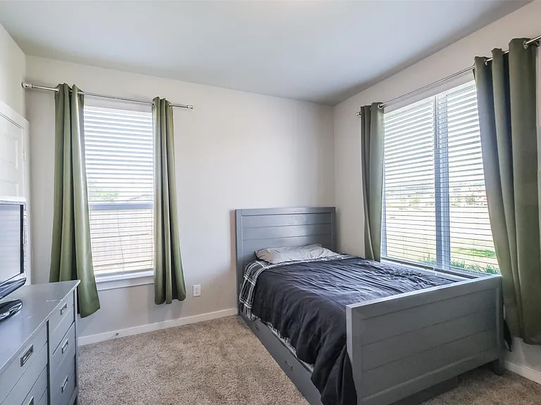 28635 Hazel Trl — Photo 27