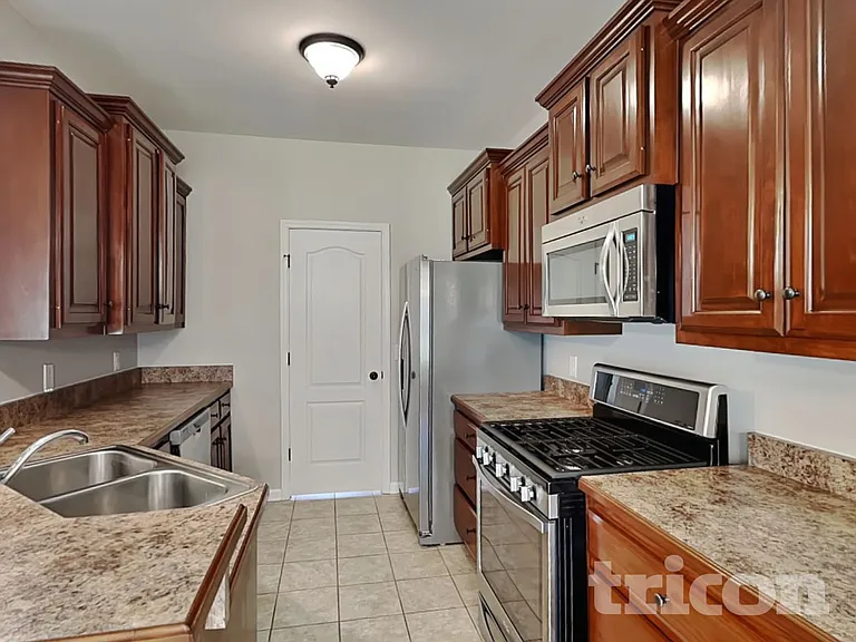 110 Cottage Trce — Photo 5