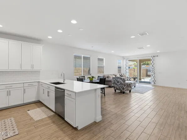 1523 W CORRAL Road, Phoenix, AZ 85041
