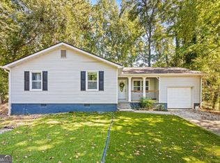 135 Greenwood Dr, Stockbridge, GA 30281