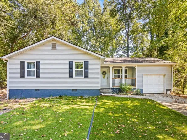 135 Greenwood Dr, Stockbridge, GA 30281