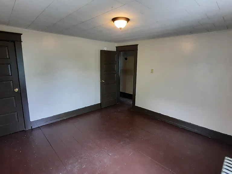414 Lower Main St — Photo 12