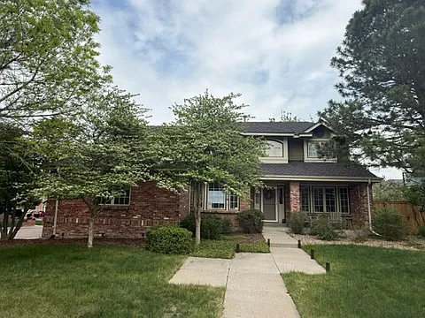 5 bed, 3578 sqft, $5,200 — Photo 1