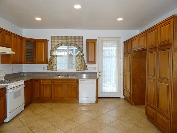 2nd image of 1288 Dolphin Dr