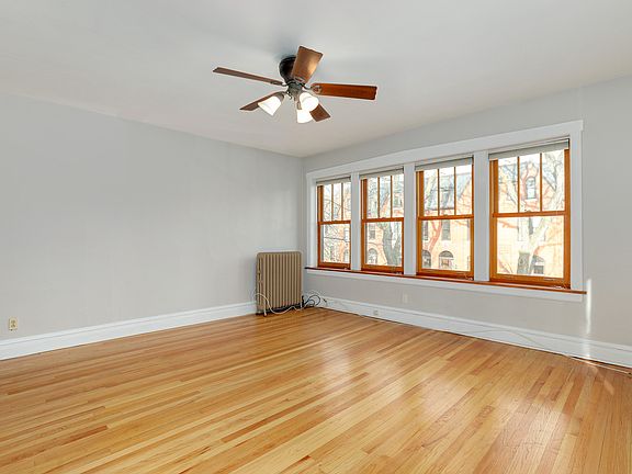5th image of 835 W Belden Ave #U2