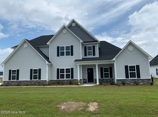 711 Atlantic Coast Ln, Jacksonville, NC 28546