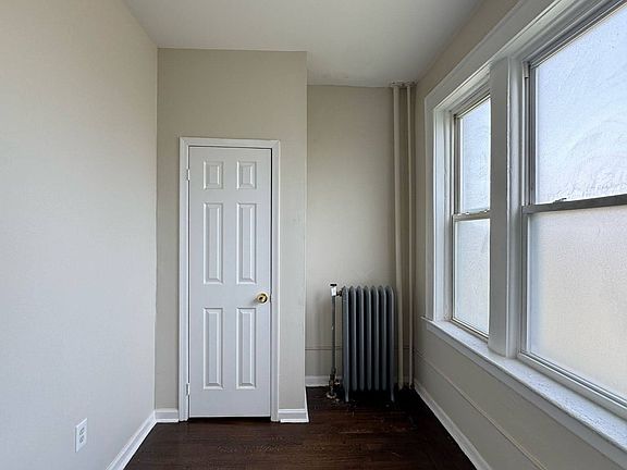 2nd image of 222-224 Roseville Ave #2