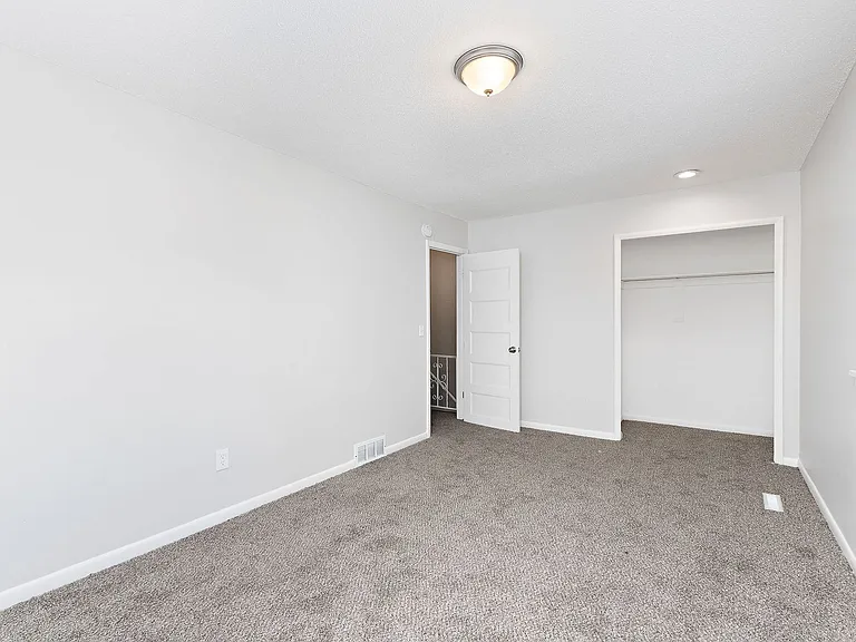 221 E Washington St #A — Photo 12
