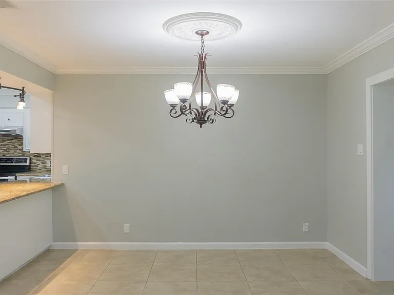 3406 Deerwood Ln — Photo 11