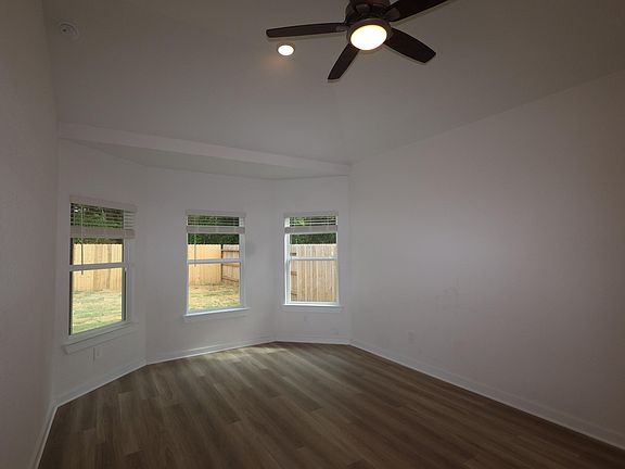 5th image of 20514 Draper Rd
