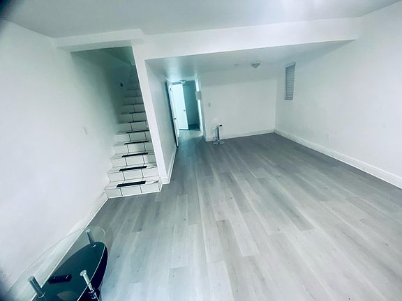 3rd image of 10901 N Kendall Dr #201