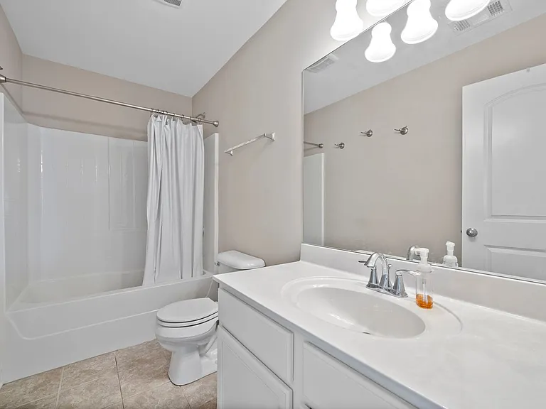 3103 Oxford Dr — Photo 16