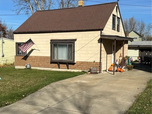2650 Greenfield Ave, Hamburg, NY 14075
