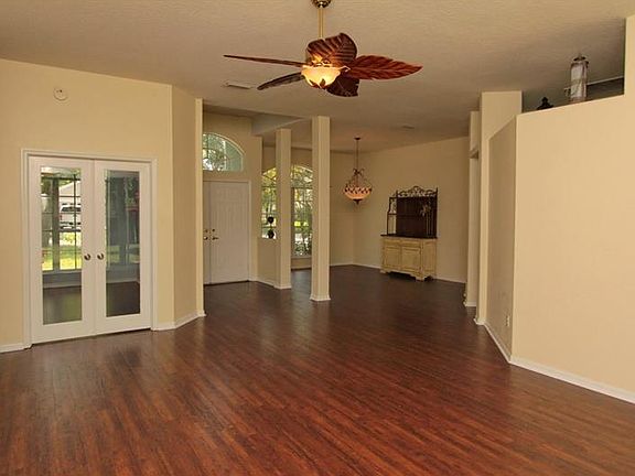 4th image of 16206 Breckinmore Ln