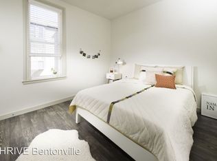 401 SW A St APT 306, Bentonville, AR 72712