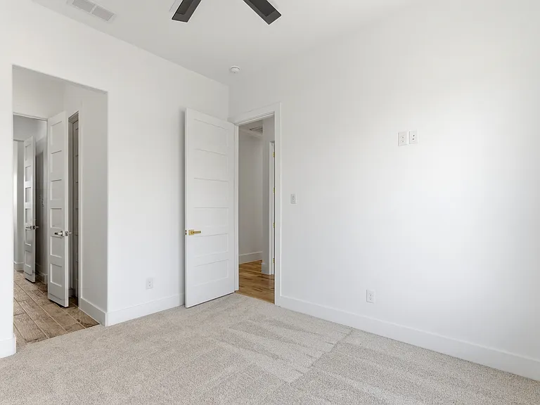 5306 Calle Dr — Photo 34