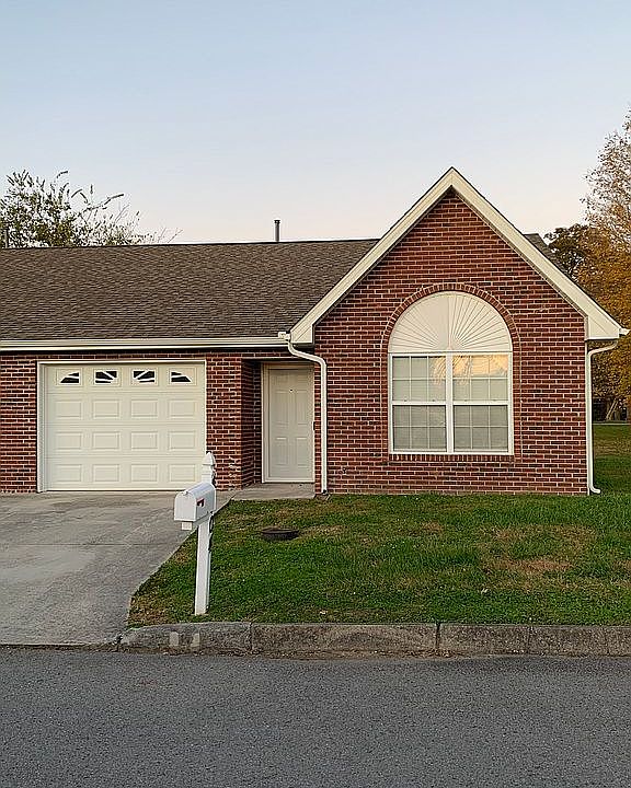 1st image of 4904 Grigsby Gate Way