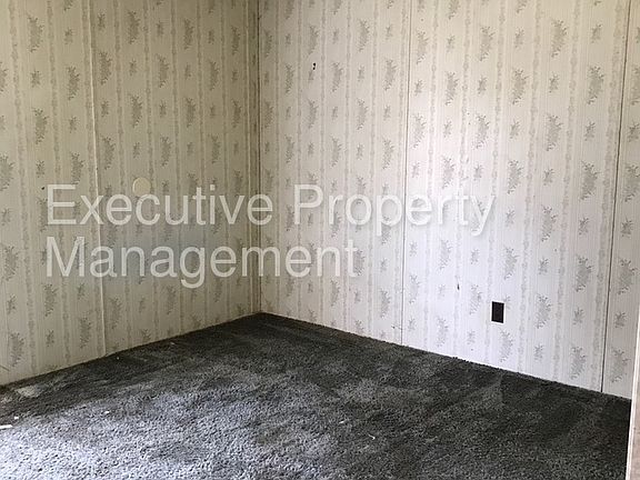 2nd image of 4138 Greenwood Dr
