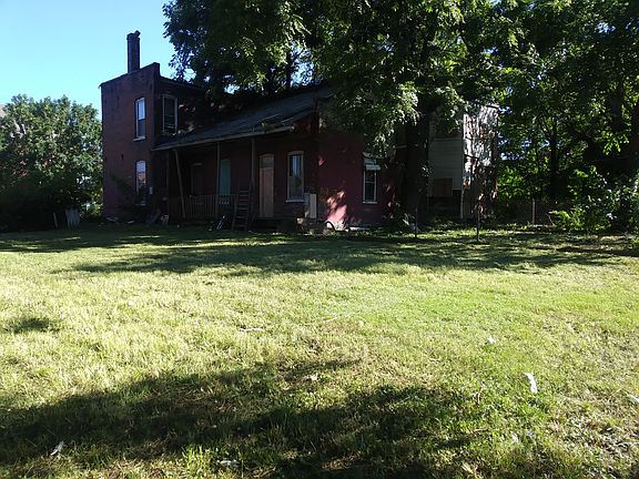 3rd image of 1905 Obear Ave