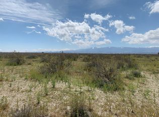 7 Rancho Rd, Phelan, CA 92371