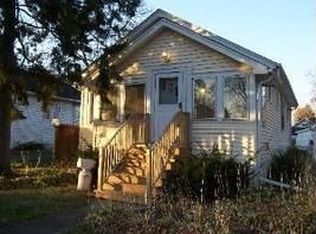 140 E Oak St, Villa Park, IL