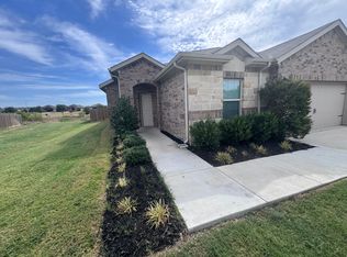 9312 Red Brush Trl, Fort Worth, TX 76131