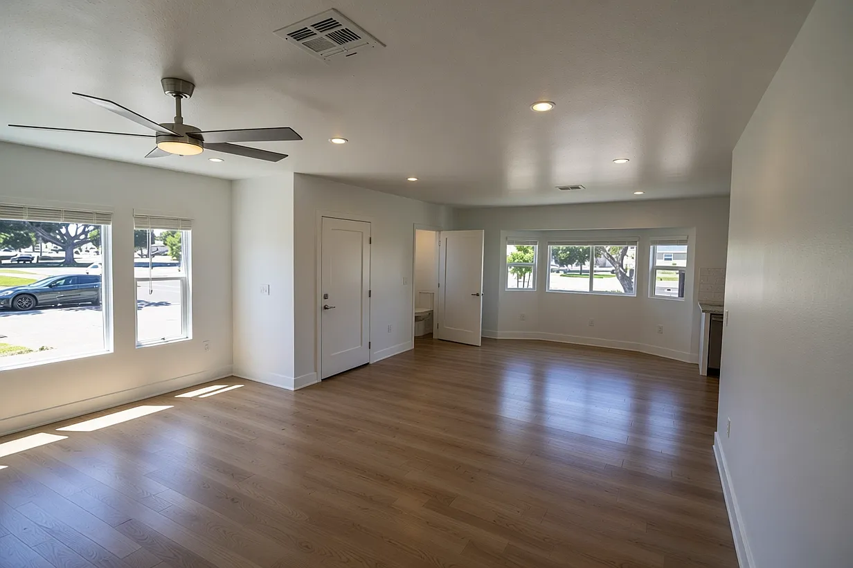 4 bed, 1400 sqft, $5,000 — Photo 3