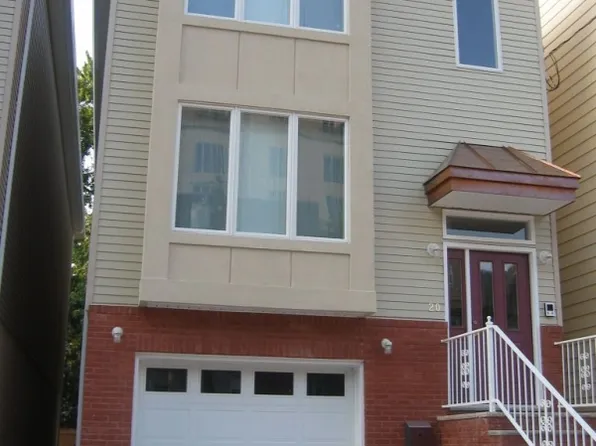 20 Van Reipen Ave Floor 2, Jersey City, NJ 07306