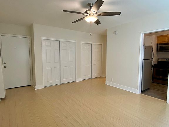 4th image of 3102 S Canfield Ave #4