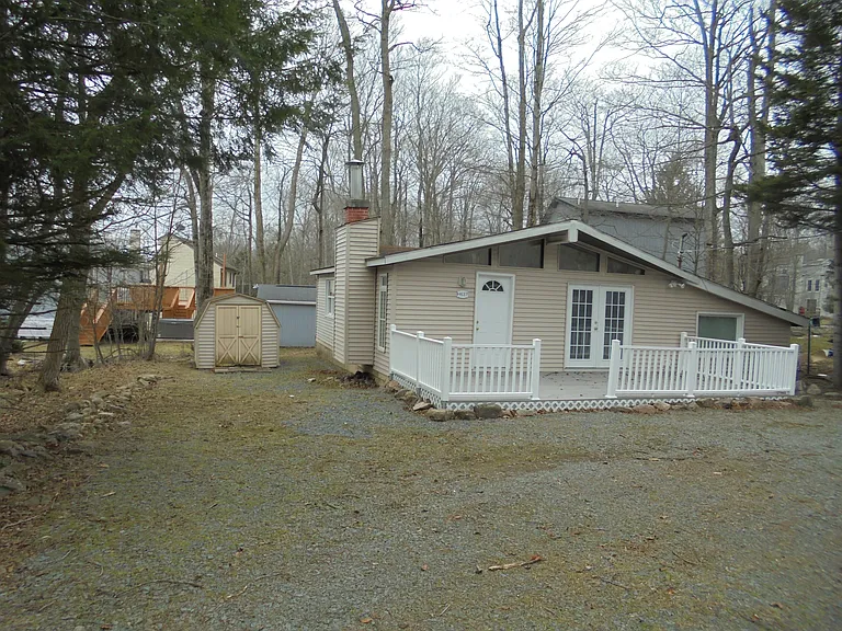 8893 Racoon Trl #H637 — Photo 1