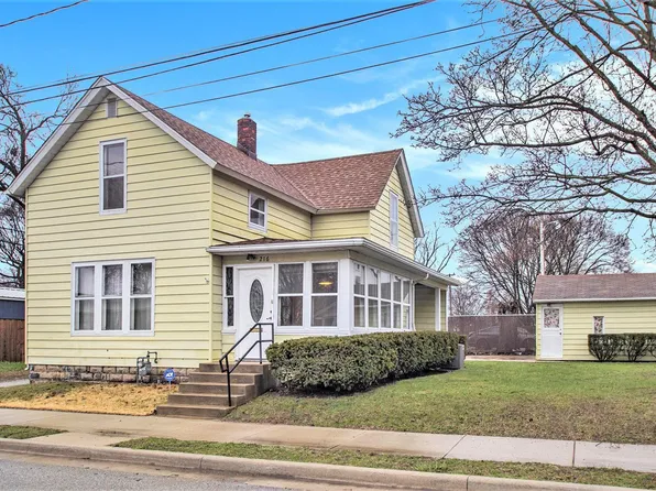 216 S Laurel St, Mishawaka, IN 46544