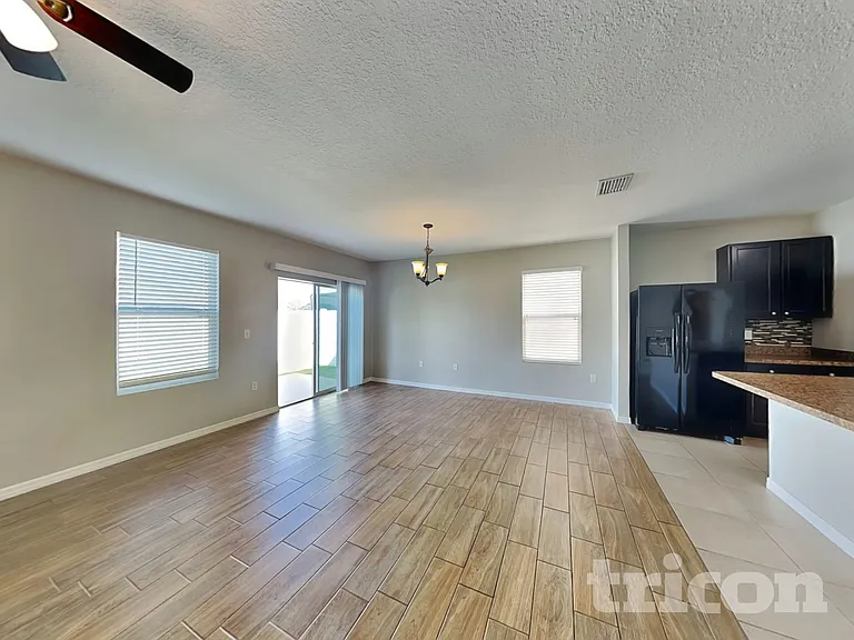 509 Hartford Heights St — Photo 4