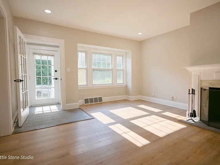 2249 Briarwood Rd — Photo 4