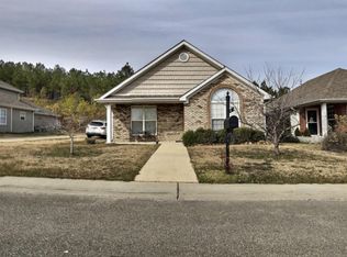 181 Village Dr, Calera, AL 35040
