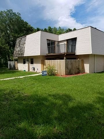 1st image of 96 Springwood Sq