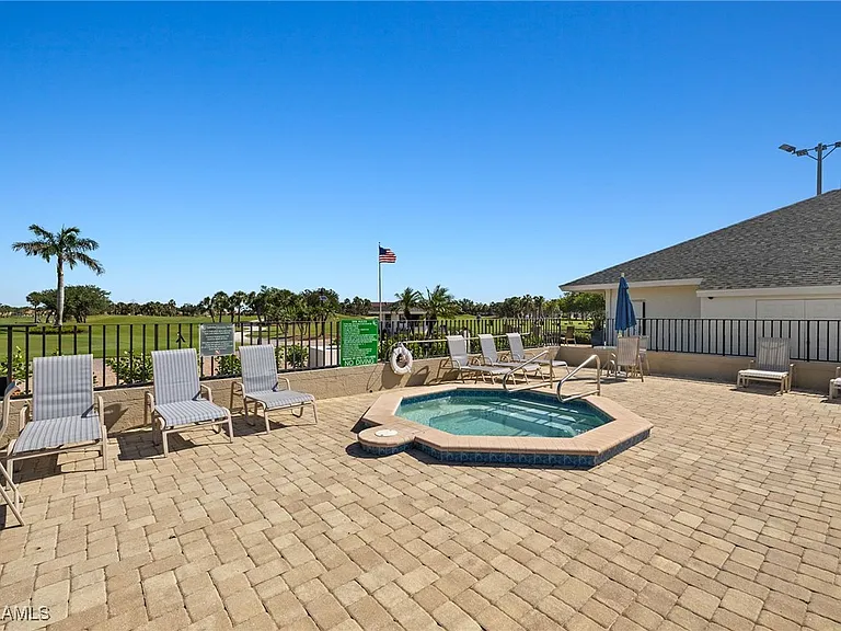 16252 Kelly Woods Dr — Photo 29