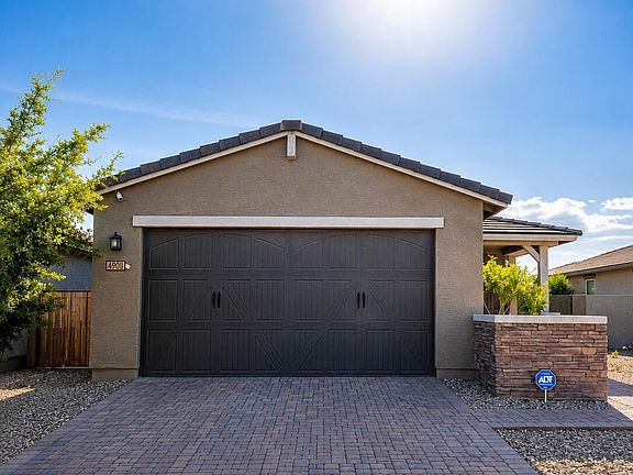 3rd image of 4908 S 107TH Lane