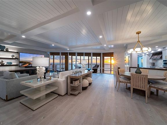 4th image of 3991 Gulf Shore BLVD N #1603