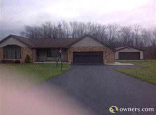 129 Willis Dr, New Castle, PA 16101