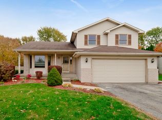 204 N 129th Infantry Dr, Joliet, IL 60435