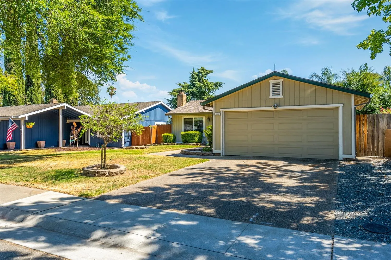6524 Briartree Way photo 1